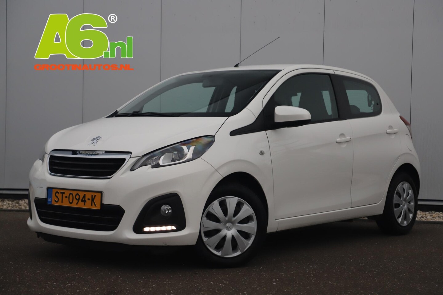 Peugeot 108 - 1.0 e-VTi Active Premium Radio Bluetooth Airco LED Elektrische Ramen - AutoWereld.nl