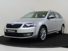 Skoda Octavia Combi - 1.2 TSI Greentech Style Businessline | Navigatie | Stoelverwarming | Parkeerhulp voor en a