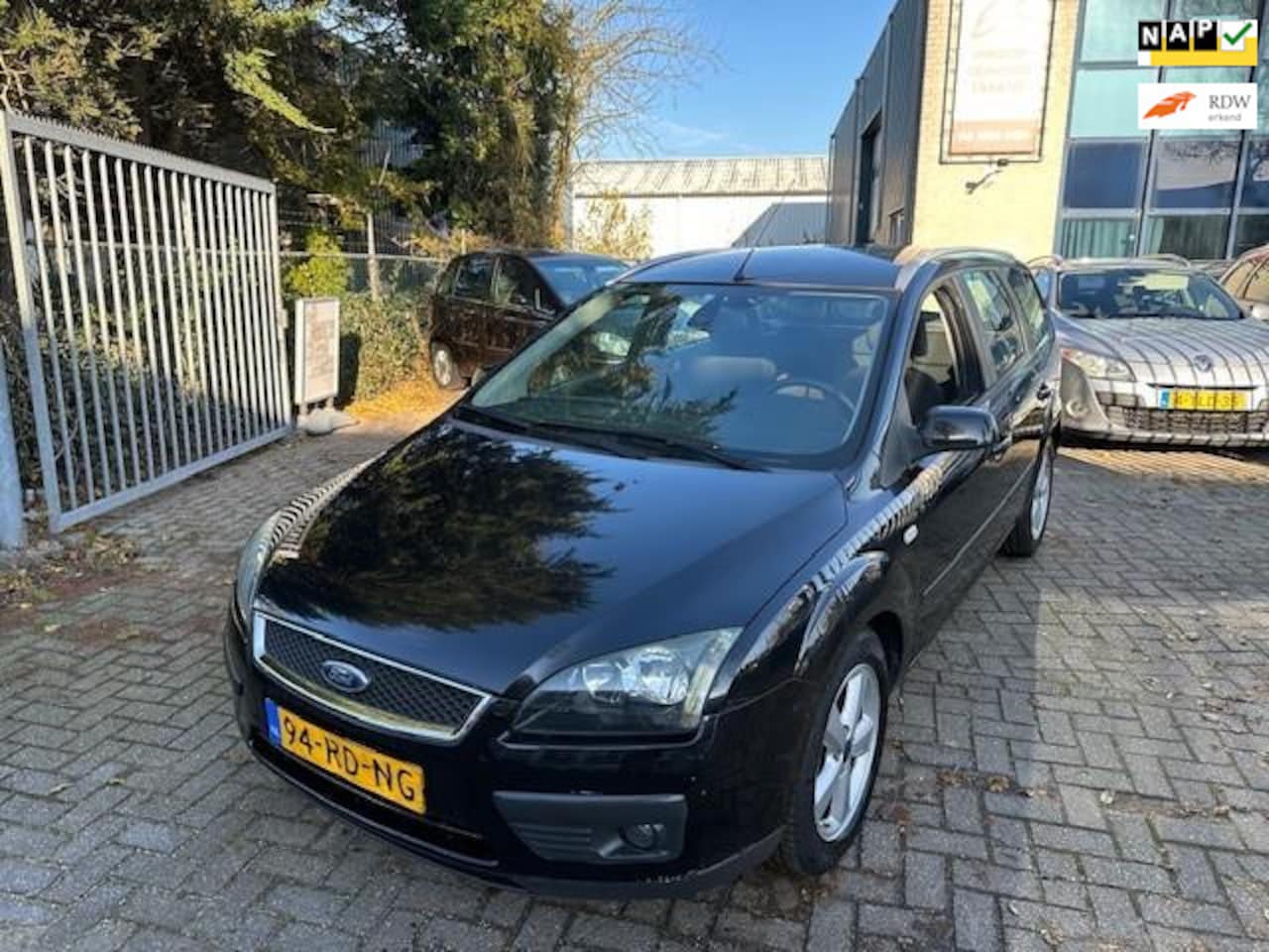 Ford Focus Wagon - 1.6-16V First Edition 1.6-16V First Edition, Apk 01/2026, Nap, Trekhaak - AutoWereld.nl