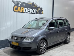 Volkswagen Touran - 1.6-16V FSI Business