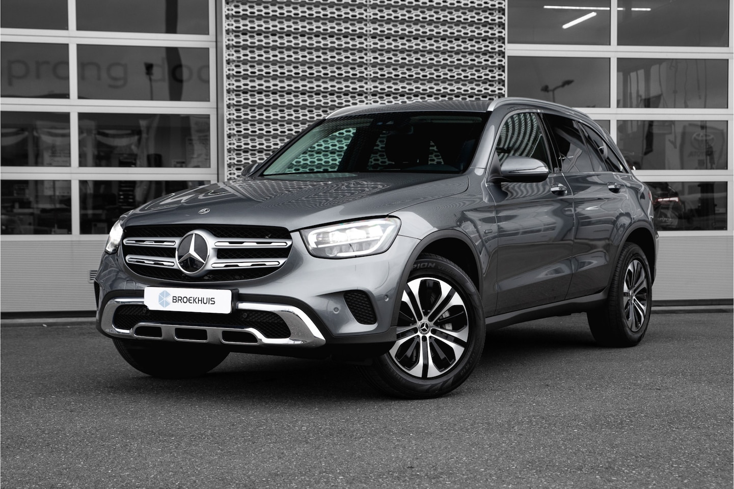 Mercedes-Benz GLC-klasse - 300e 4MATIC Premium Plus 300e 4MATIC Premium Plus - AutoWereld.nl