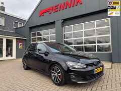 Volkswagen Golf - 1.4 TSI ACT Highline / ACC / LED / Massage / Stoelverw