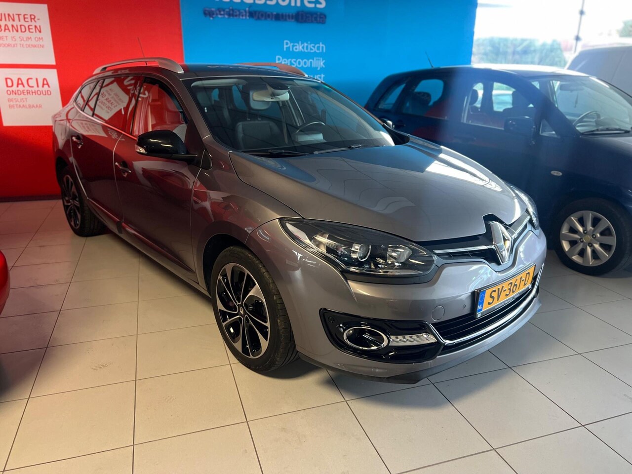 Renault Mégane Estate - 1.2 TCe Bose Automaat / Leer / Panorama - AutoWereld.nl