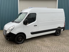 Renault Master - T35 2.3 150Pk dCi L2H2 Eco / Cruise / Airco / Navi / Trekhaak / Apk t/m 18-08-2025