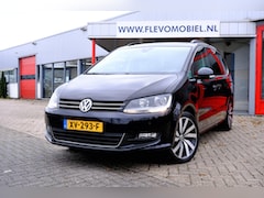 Volkswagen Sharan - 2.0 TDI 184pk Highline Aut. Pano|Leder|Navi|Clima|Elekt. schuifdeuren|LMV