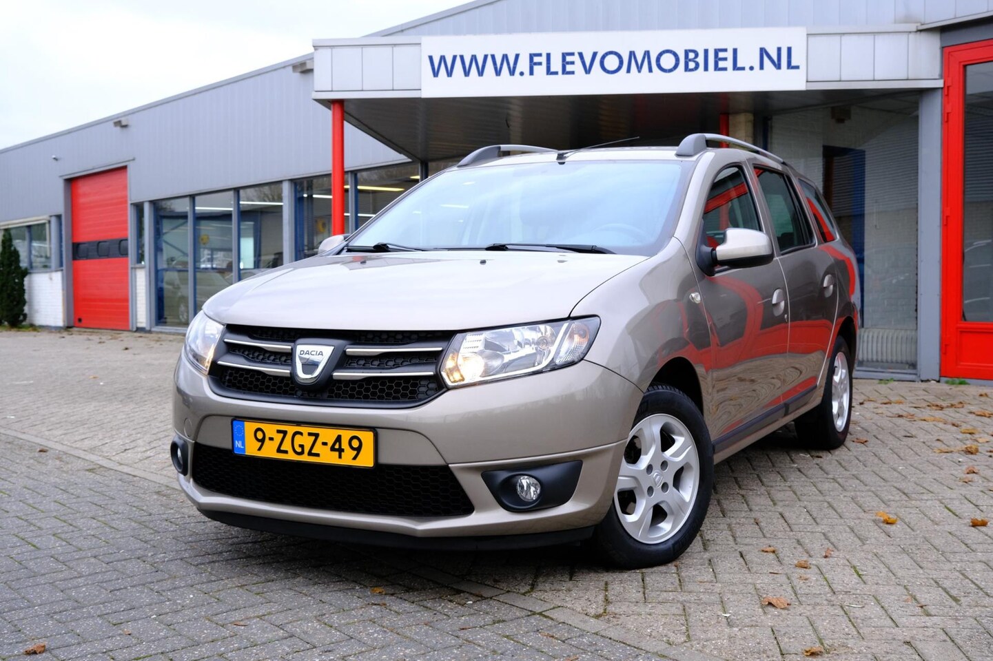 Dacia Logan MCV - 0.9 TCe Prestige Navi|Airco|LMV|Cruise - AutoWereld.nl