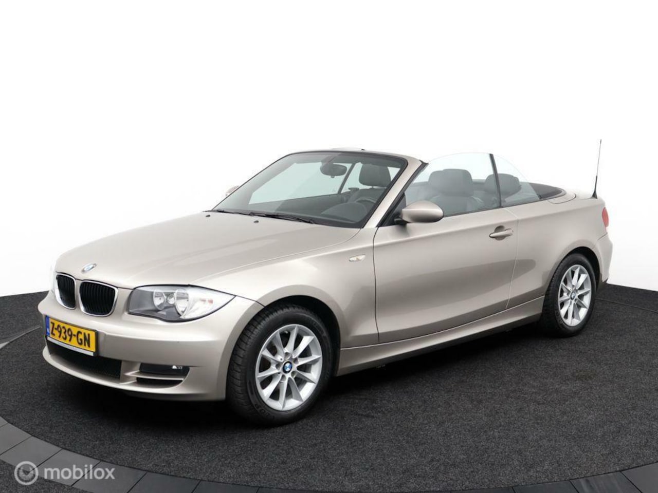 BMW 1-serie Cabrio - 118i High Executive Van €12.450 voor €9.950 - AutoWereld.nl