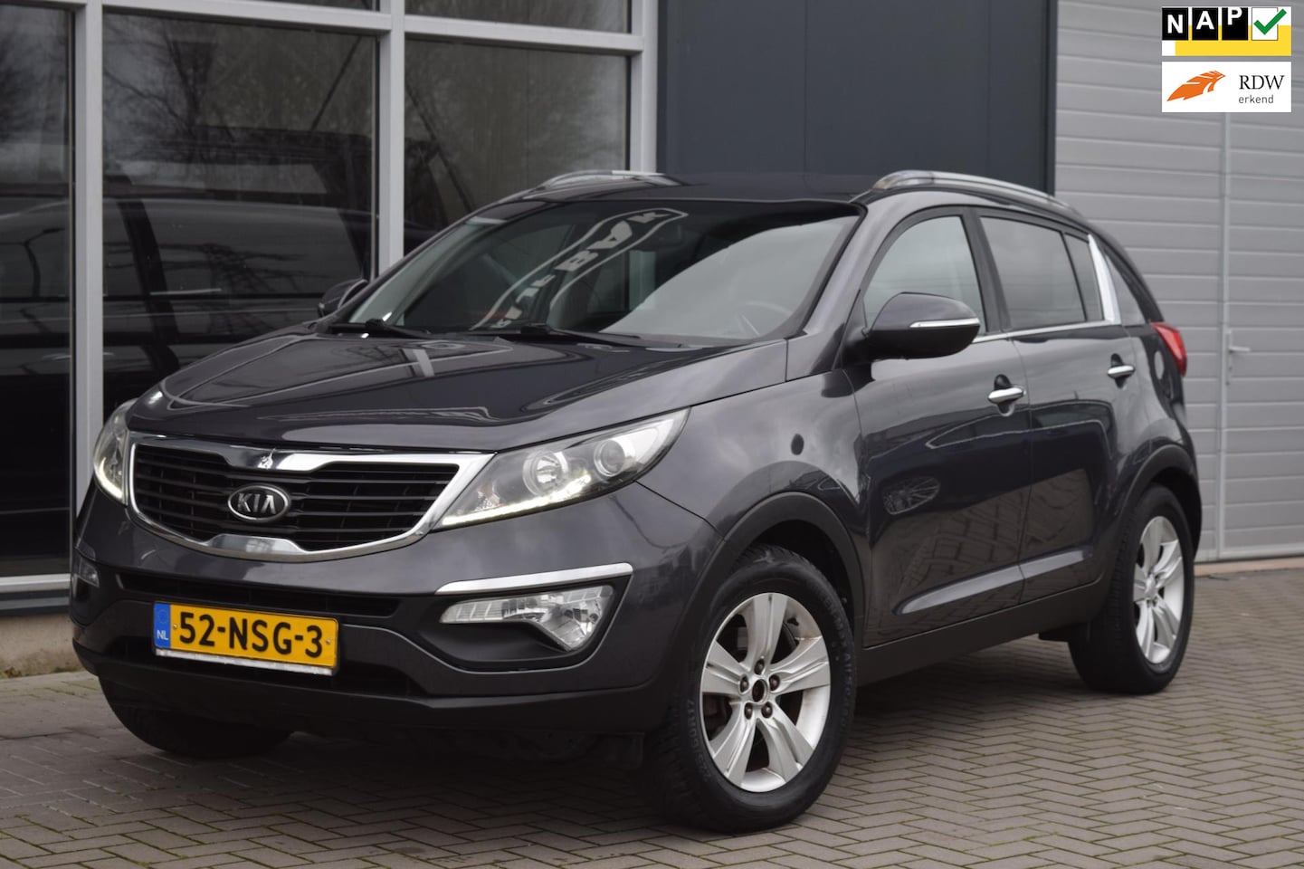 Kia Sportage - 2.0 X-ecutive Plus Pack | Automaat | Clima | Cruise | NAP + APK 12-2025 - AutoWereld.nl