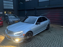 Mercedes-Benz C-klasse - AMG C63 P30 Performance+Carbon Pak