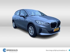 BMW 2-serie Active Tourer - 218i Automaat | Dealer Onderhouden | LED | Navi | Clima | Camera | Parkeersensoren V+A | C