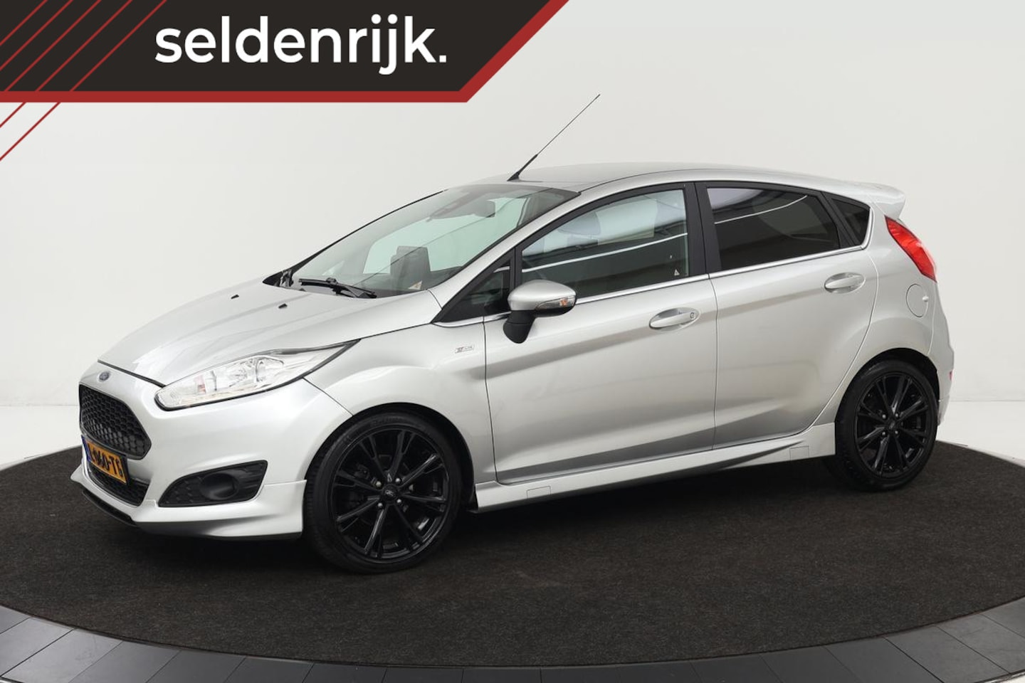 Ford Fiesta - 1.0 EcoBoost ST Line | Automaat | Stoelverwarming | Camera | Carplay | Climate control | C - AutoWereld.nl