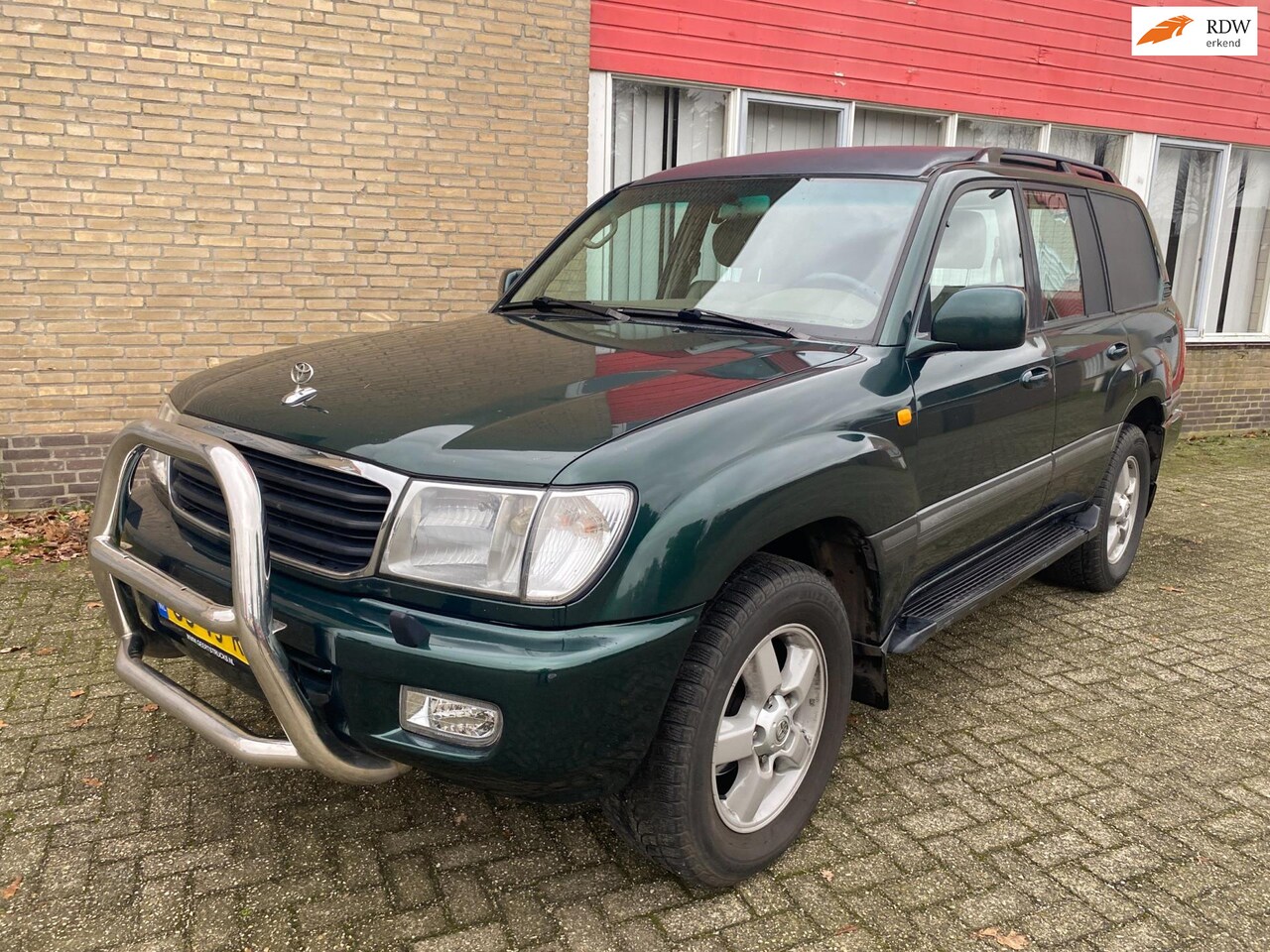 Toyota Land Cruiser 100 - LandCruiser 4.2 VX HR Window Van - AutoWereld.nl