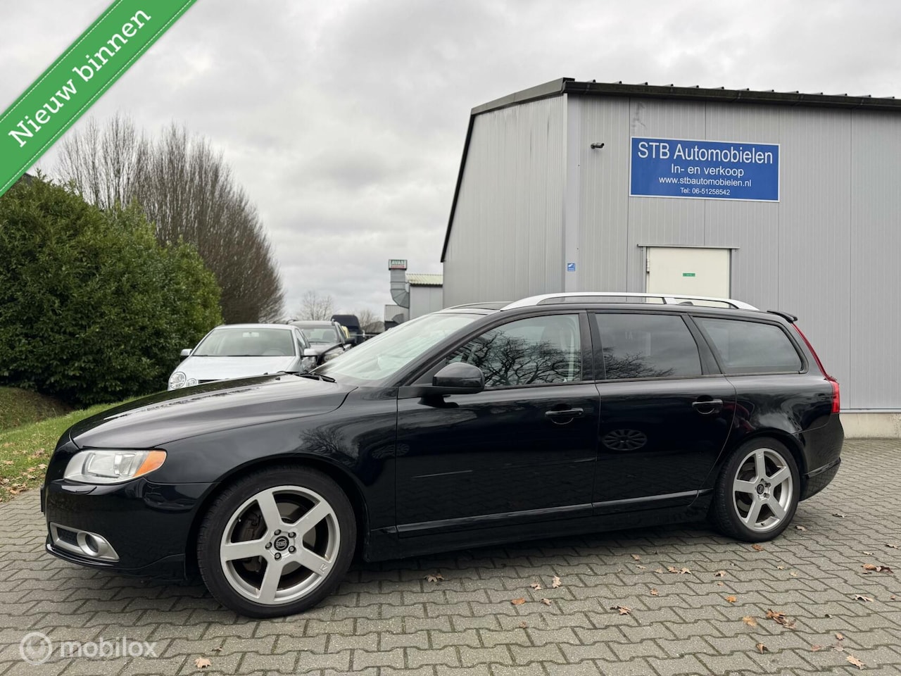 Volvo V70 - 2.0T R-Design 2.0T R-Design - AutoWereld.nl