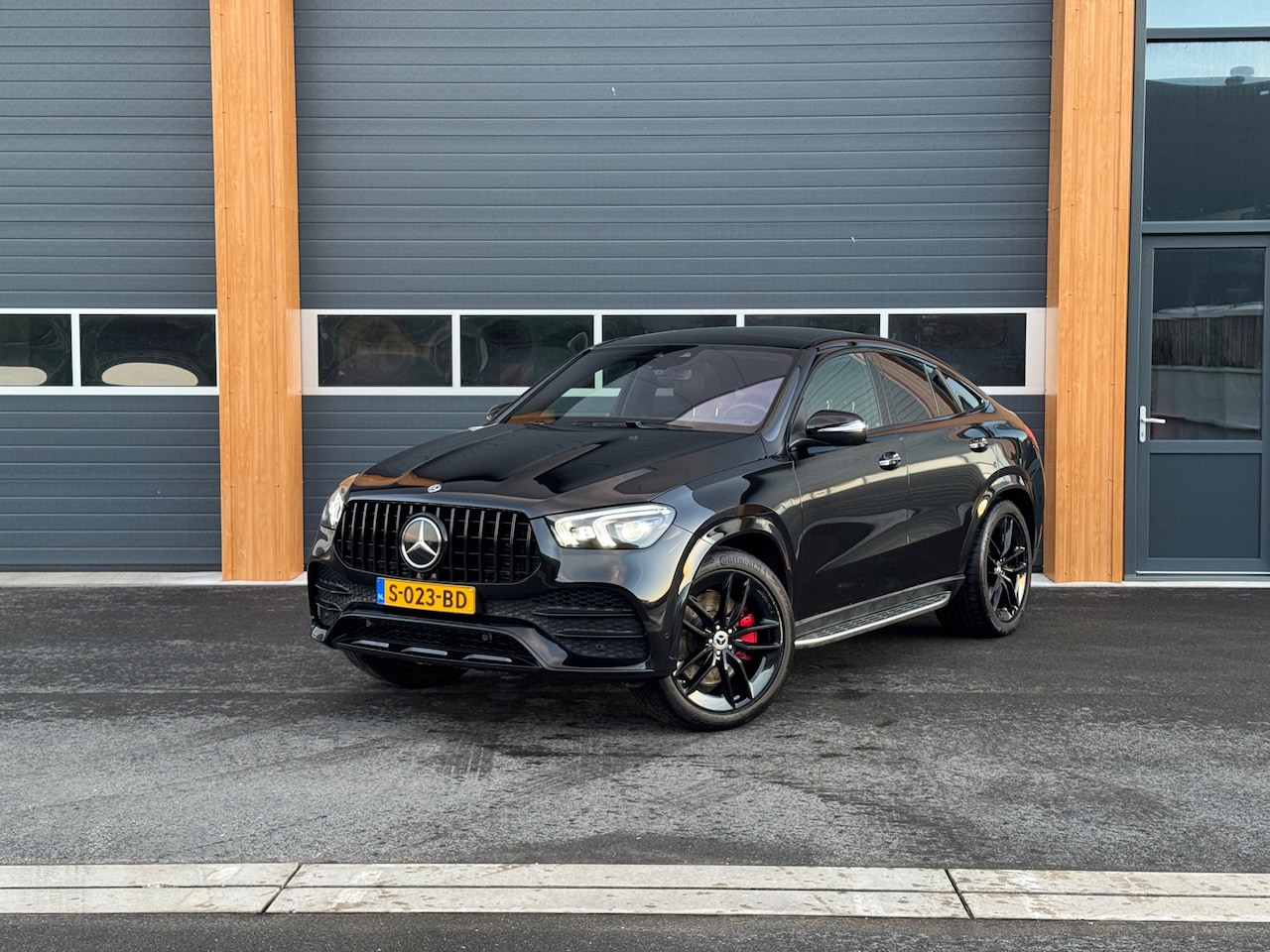 Mercedes-Benz GLE-Klasse Coupé - 350 e 4MATIC Executive 350 e 4MATIC Executive - AutoWereld.nl