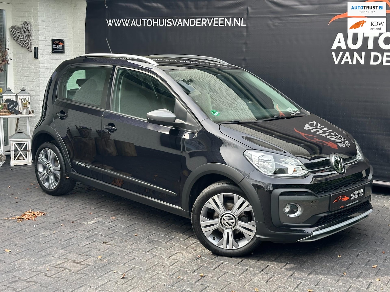 Volkswagen Up! - 1.0 Cross Up! Cruise/Airco/Navidock/Etc!! - AutoWereld.nl