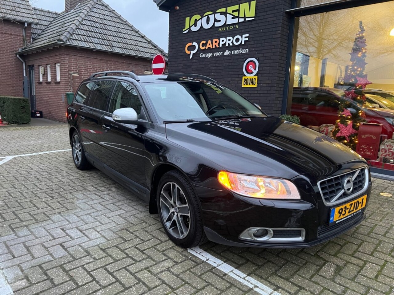 Volvo V70 - 2.5T Summum 2.5T SUMMUM - AutoWereld.nl