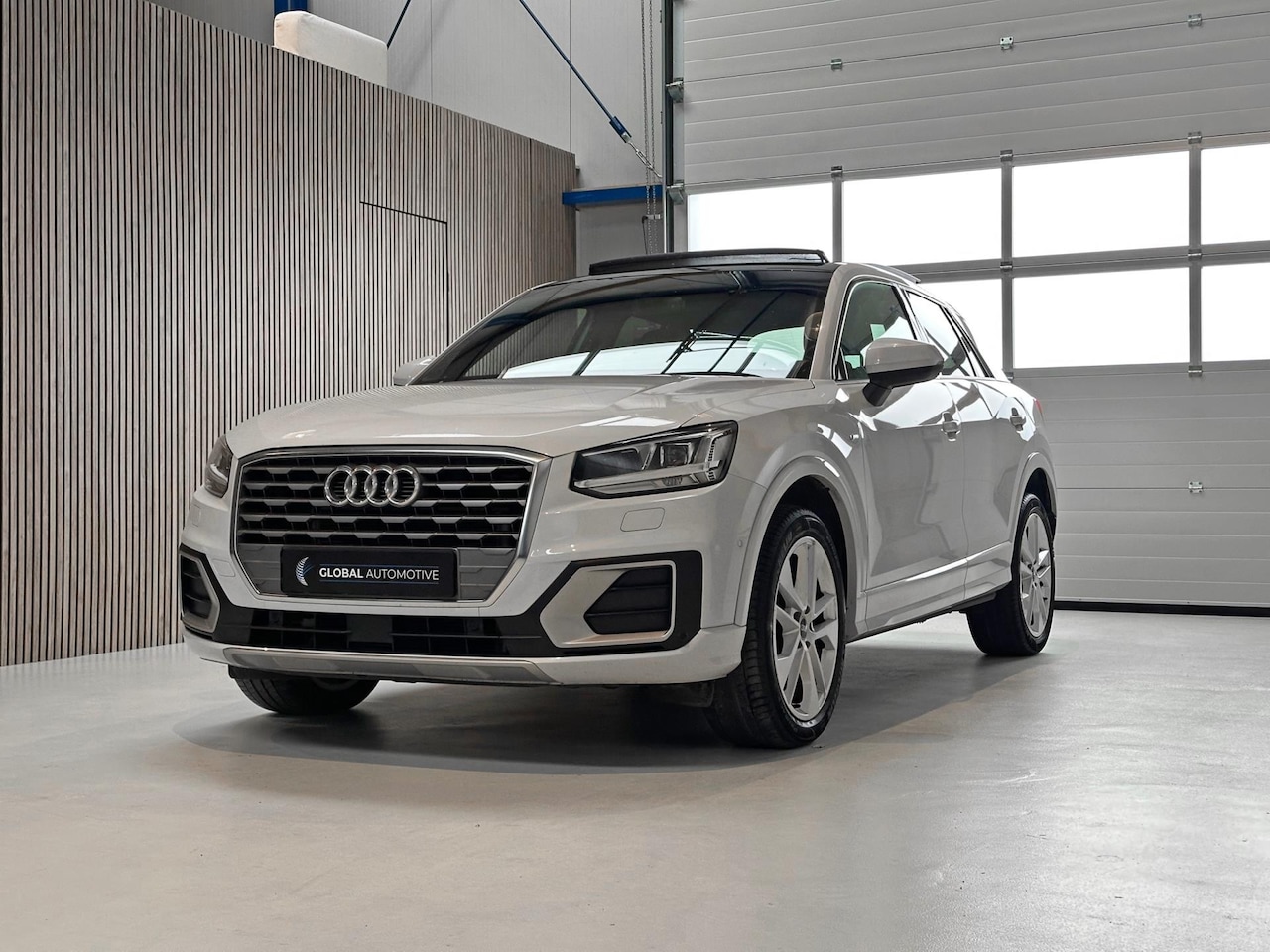 Audi Q2 - 1.4 TFSI CoD Sport S Line 150 PK - PANORAMADAK - AUTOMAAT - S LINE INTERIEUR - LED LAMPEN - AutoWereld.nl