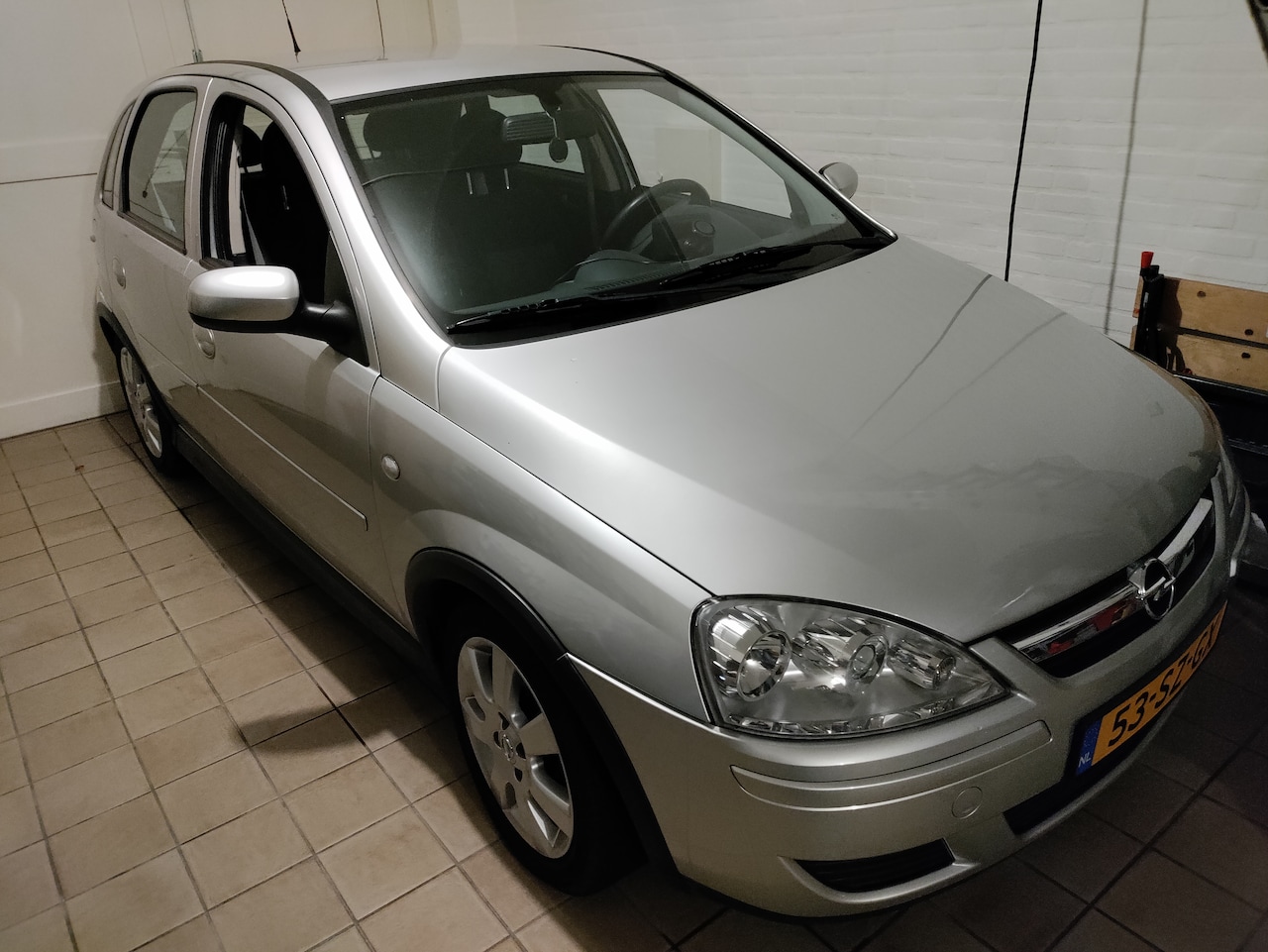 Opel Corsa - 1.2-16V Silverline - AutoWereld.nl