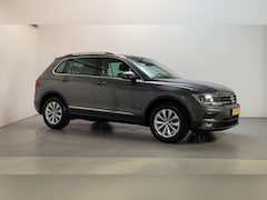 Volkswagen Tiguan - 1.5 TSI DSG ACT Comfortline Business Navigatie Parkeersensoren DAB+ App-Connect