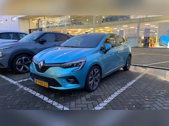 Renault Clio - 1.6 E-Tech Hybrid 140 Intens Automaat, 360° Camera, Nav., Climate ctrl, Cruise ctrl, 17" L