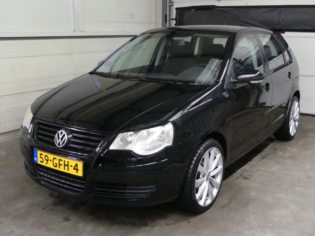 Volkswagen Polo - 1.4-16V Comf - Airco - 5 deurs - Cruise Control - AutoWereld.nl