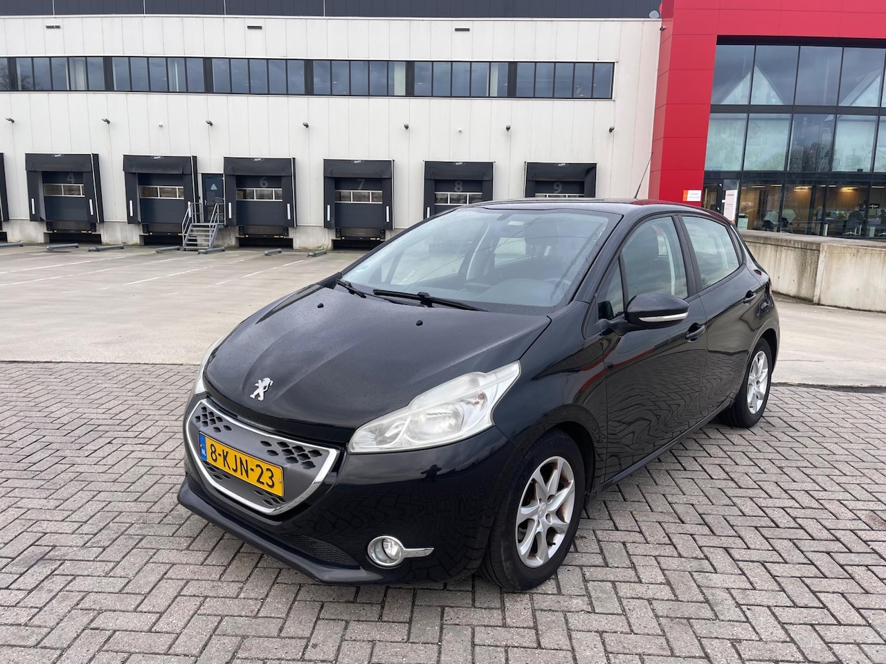 Peugeot 208 - 1.4 e-HDi Blue Lease Clima Automaat Zwart 2013 - AutoWereld.nl