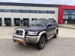 Nissan Patrol GR - 3.0 Di Sport voll B-stijl Automaat Airco 2003