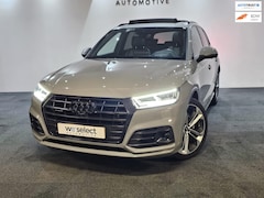 Audi Q5 - 55 TFSI e quattro Competition Head-up l Panorama