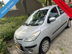 Hyundai i10 - 2009 * 1.25 i * KETTING BROKEN