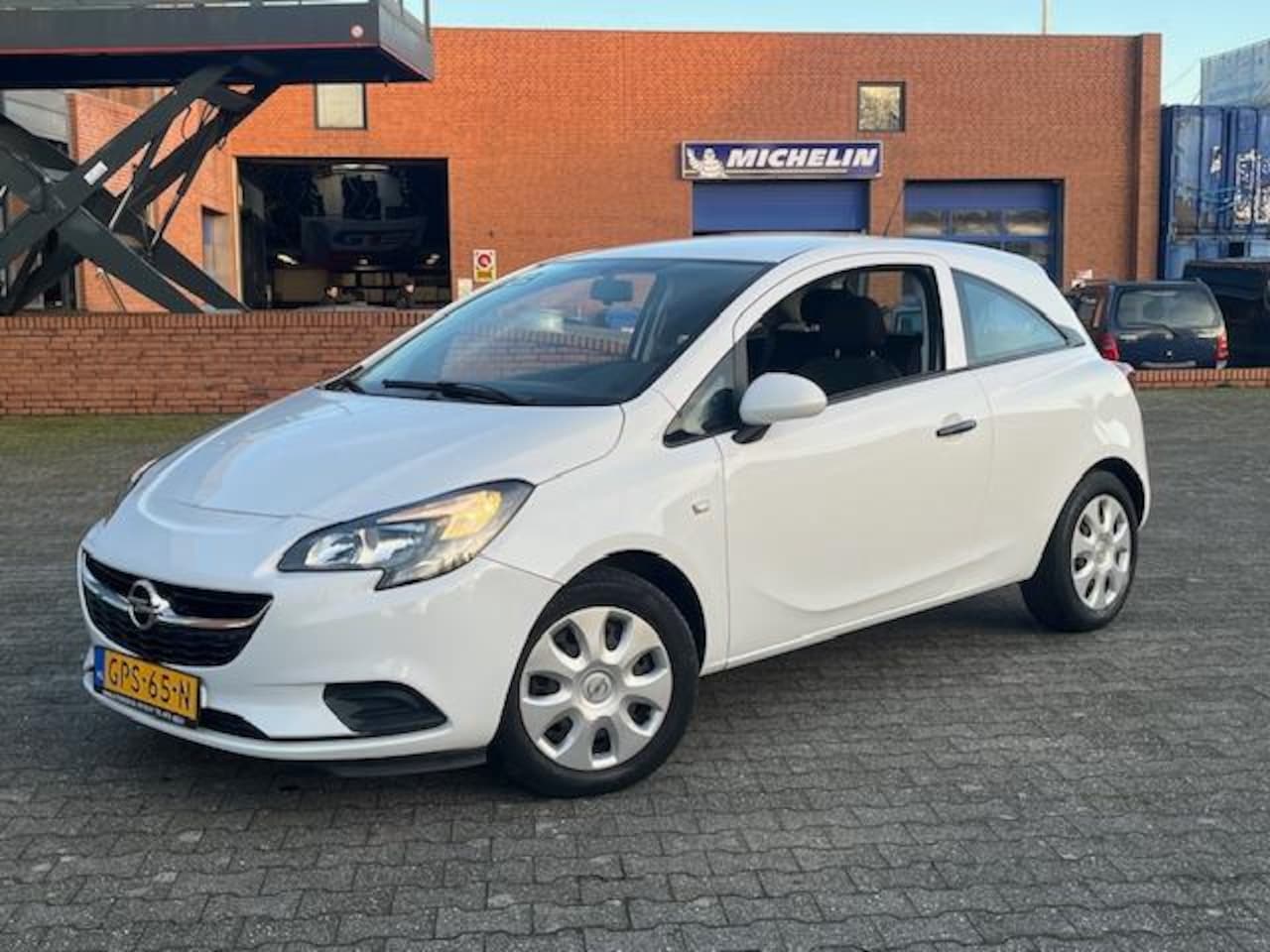 Opel Corsa - 1.2 51 kw incl nwe APK en 1 jaar Bovag garantie - AutoWereld.nl