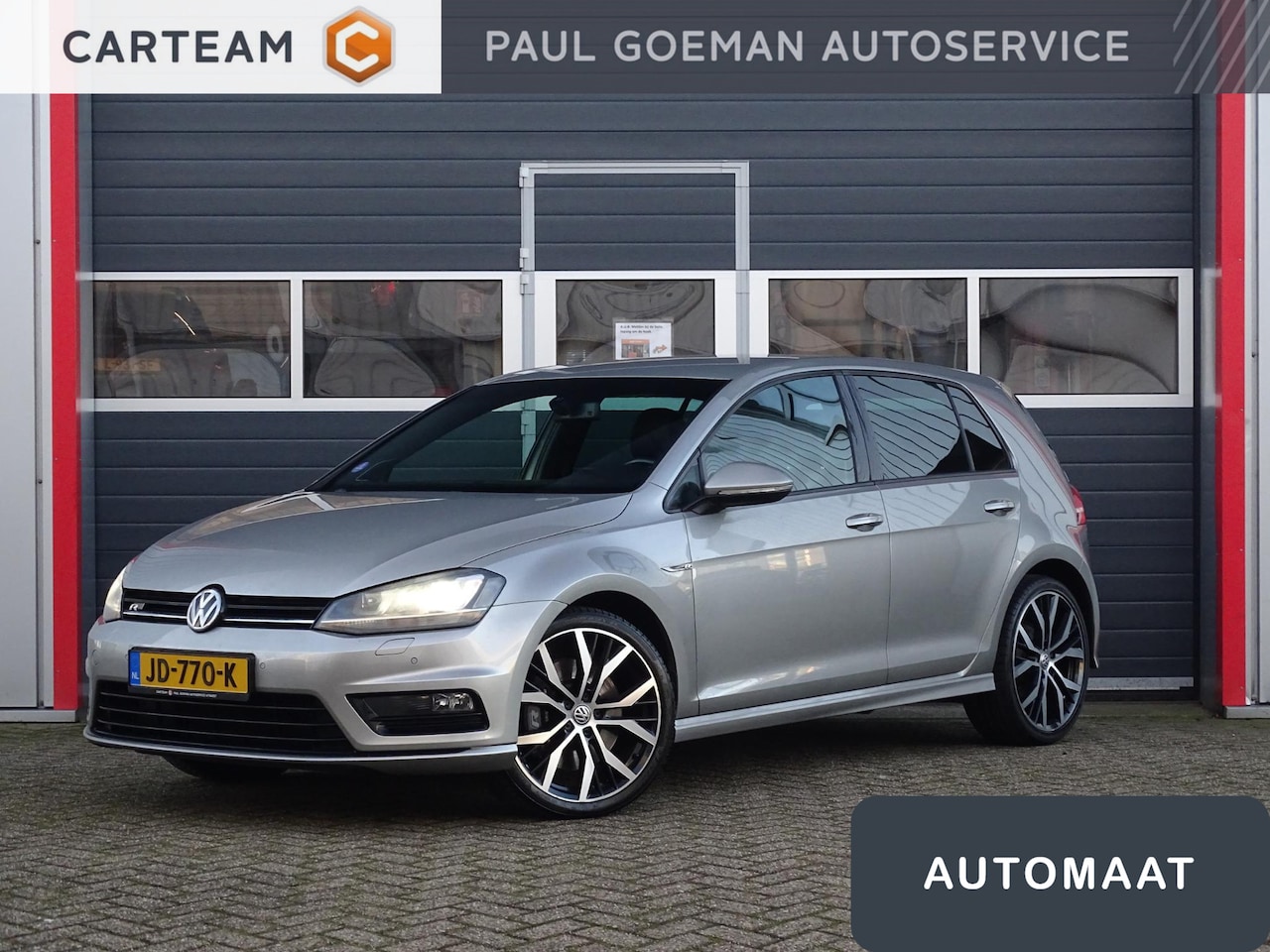 Volkswagen Golf - 1.4 TSI Highline | R-Line | 19 Inch | Camera | Stoel Verwarming | - AutoWereld.nl