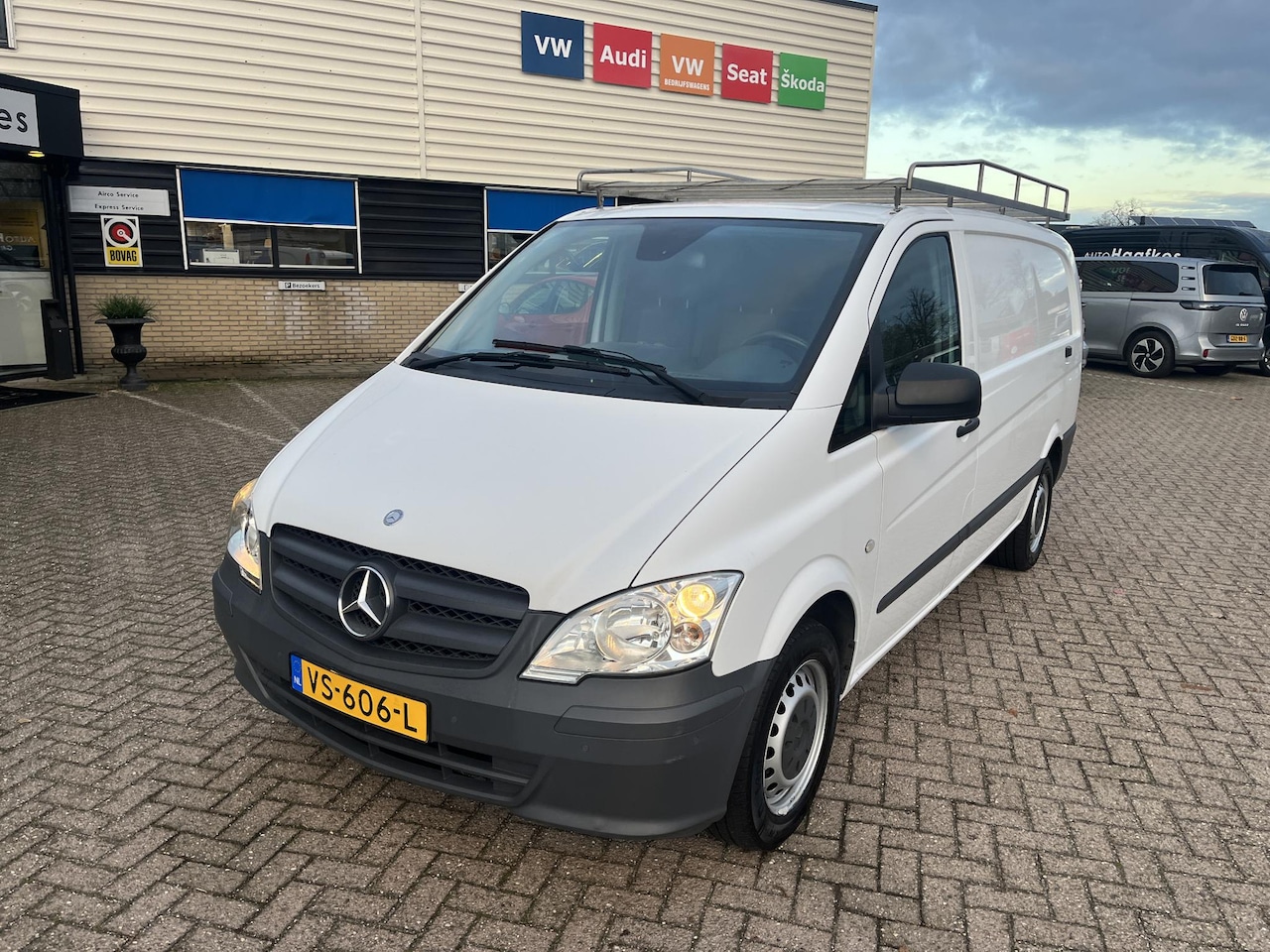 Mercedes-Benz Vito - 116 CDI 320 Lang Goed onderhouden, verlengde uitvoering, binnen betimmering, btw verrekenb - AutoWereld.nl