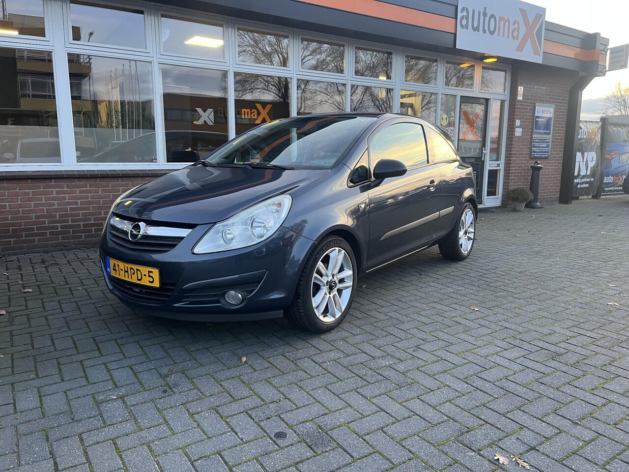 Opel Corsa - 1.2-16V Business 1.2-16V Business - AutoWereld.nl