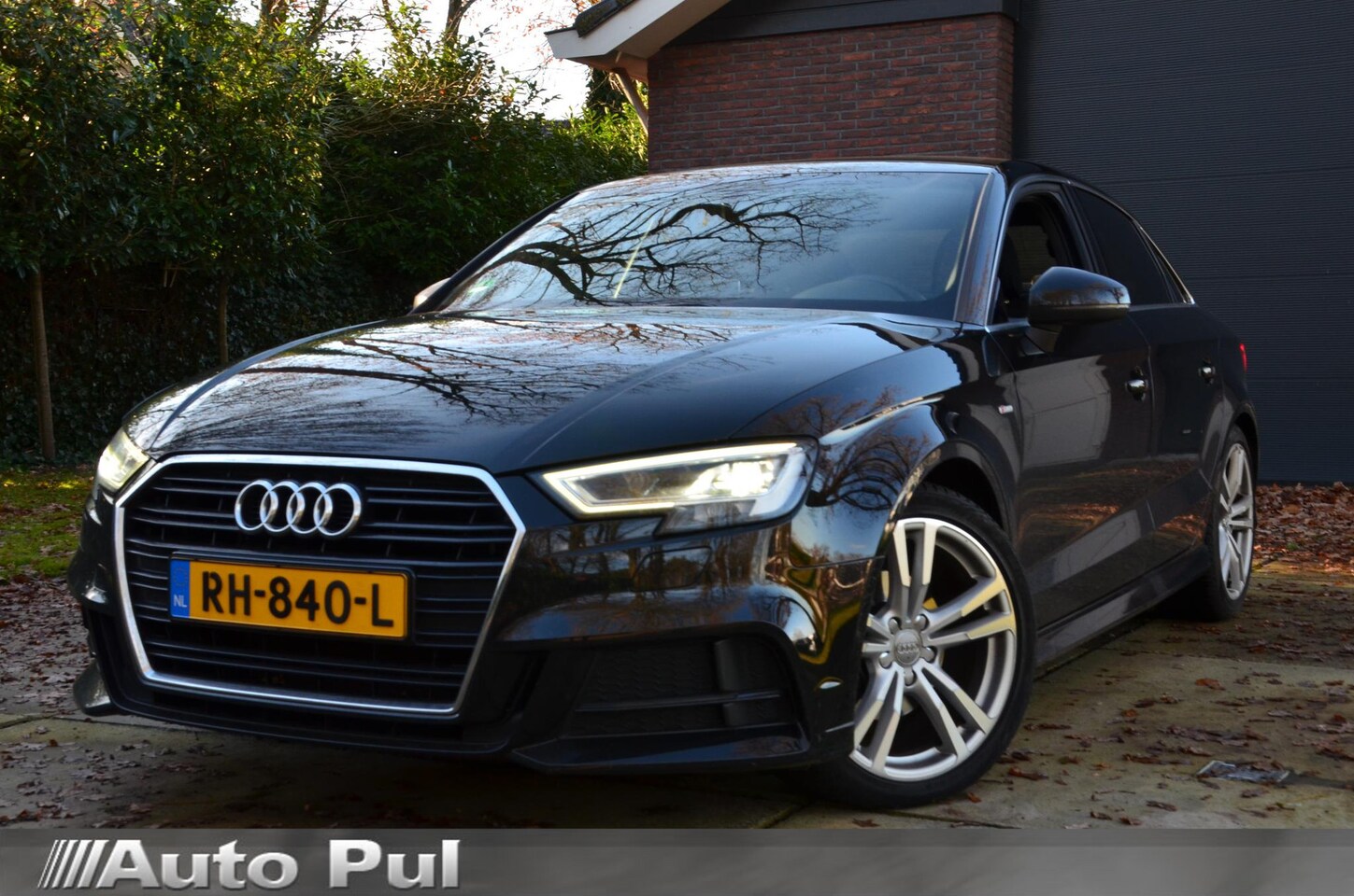 Audi A3 Limousine - 1.0 TFSI Sport S Line Edition Navi/Pdc/Ecc/Wegklapbare-Trekhaak/Cr-Controle/18-Inch Lmv - AutoWereld.nl