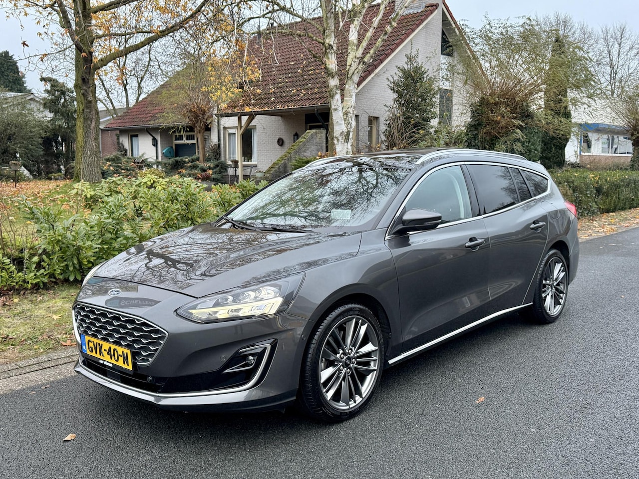 Ford Focus Wagon - 1.5 EcoBoost Vignale 182PK Automaat•Pano - AutoWereld.nl