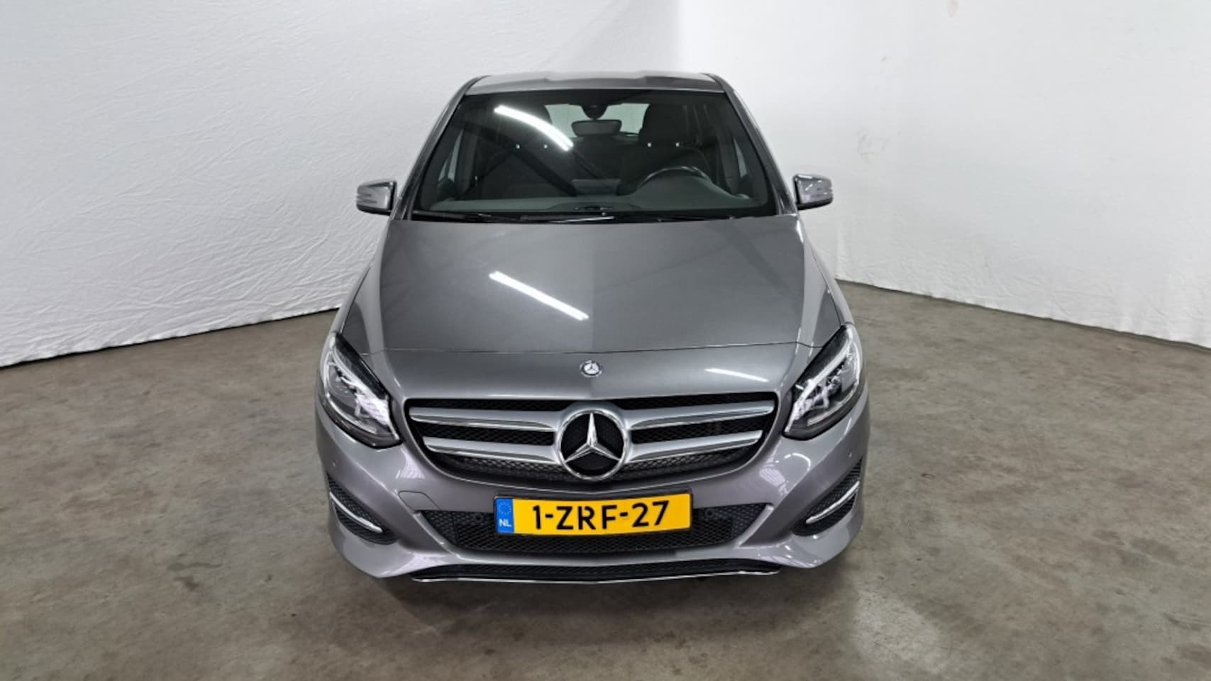 Mercedes-Benz B-klasse - 180 Ambition Automaat - AutoWereld.nl