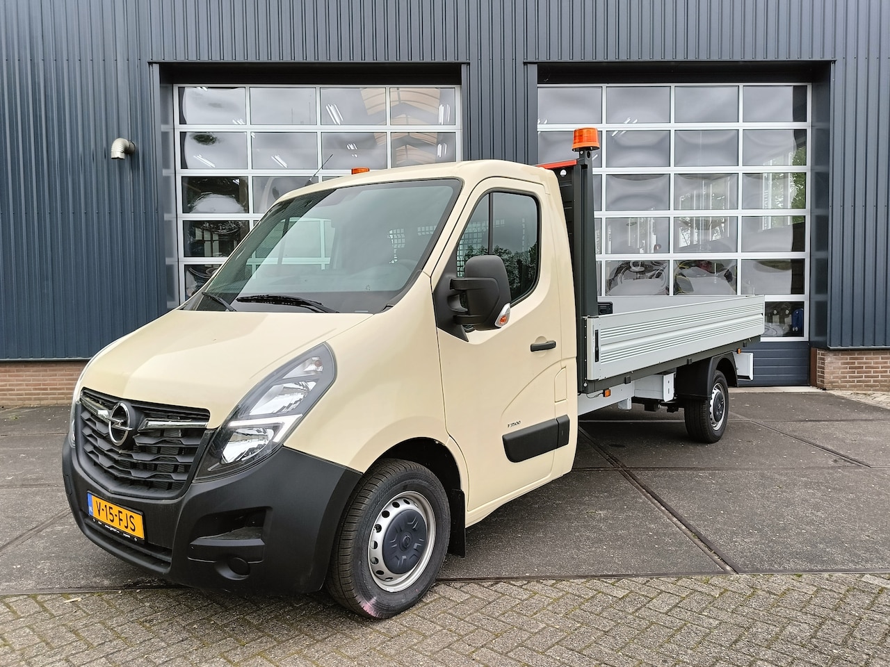 Opel Movano - 2.3 Turbo L3H1 | Airco | trekhaak | LET OP NIEUWE BUS 169 KM ORGINEEL  | Prijs excl. BTW - AutoWereld.nl