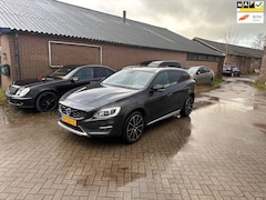 Volvo V60 Cross Country - 2.0 D4 Summum MOTOR TIKT.Clima.Navi.Leder