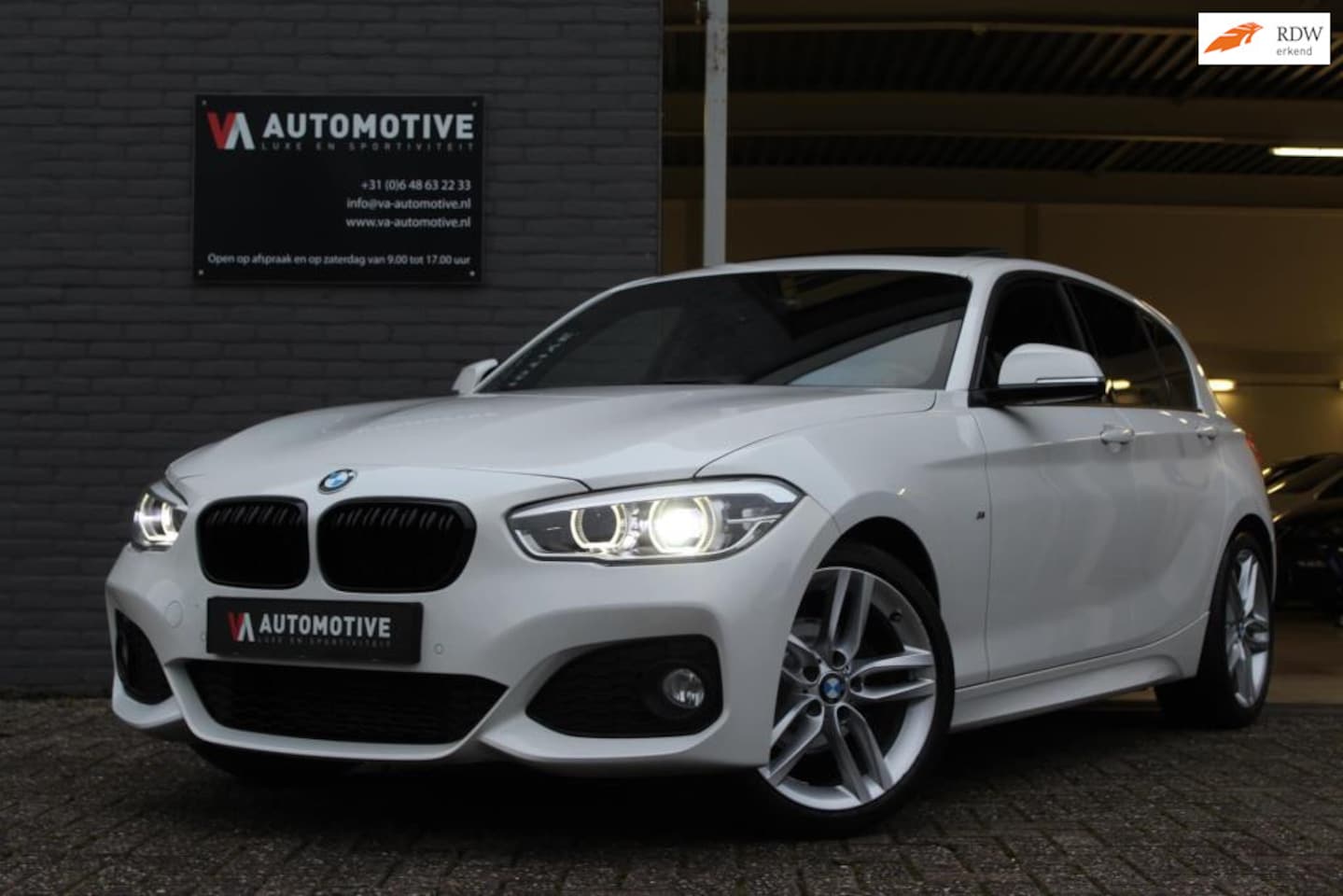 BMW 1-serie - 116i M-SPORT DAK H/K NAVI PERFORMANCE - AutoWereld.nl