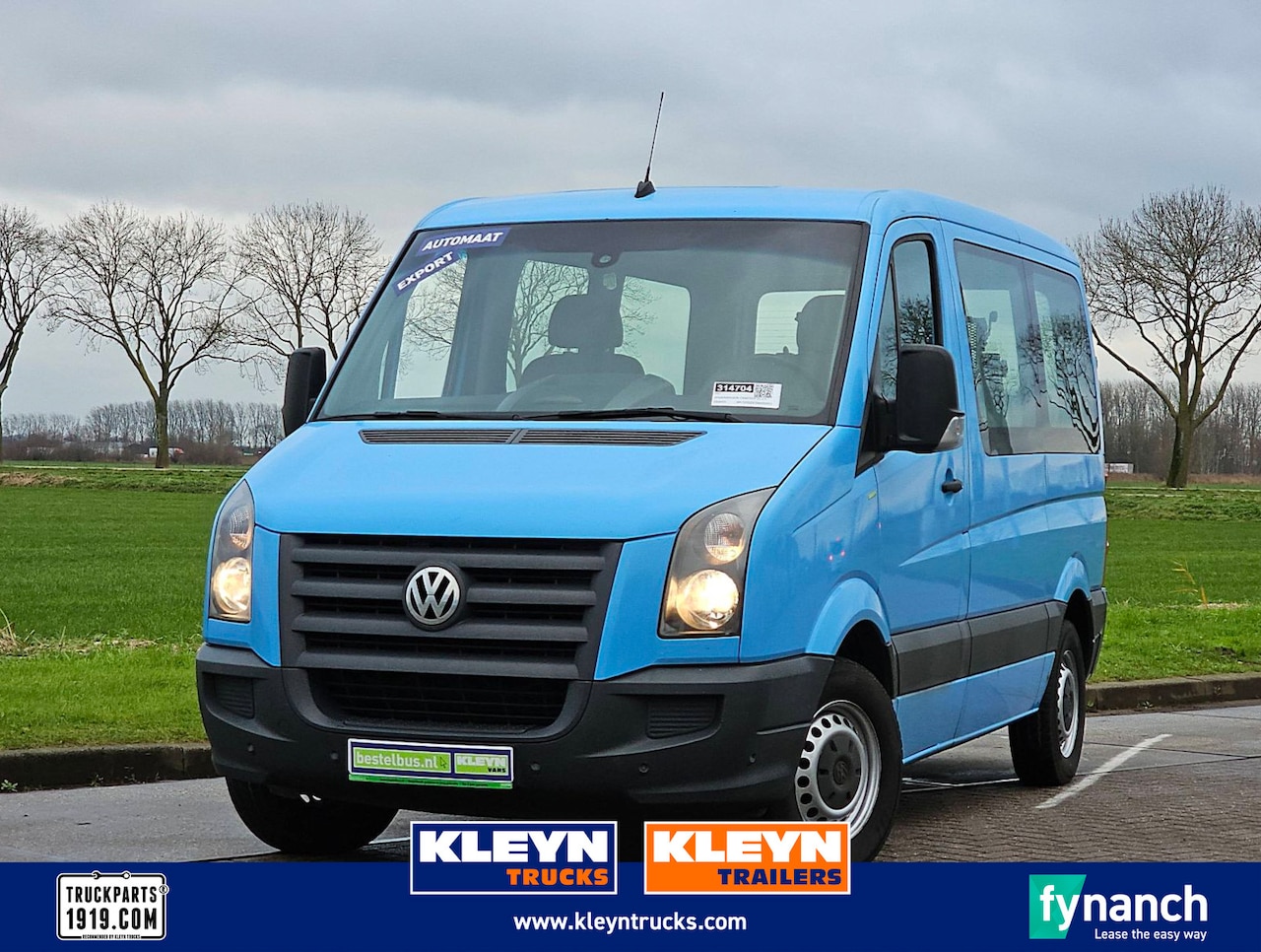 Volkswagen Crafter - 35 2.5 passenger van + lift - AutoWereld.nl