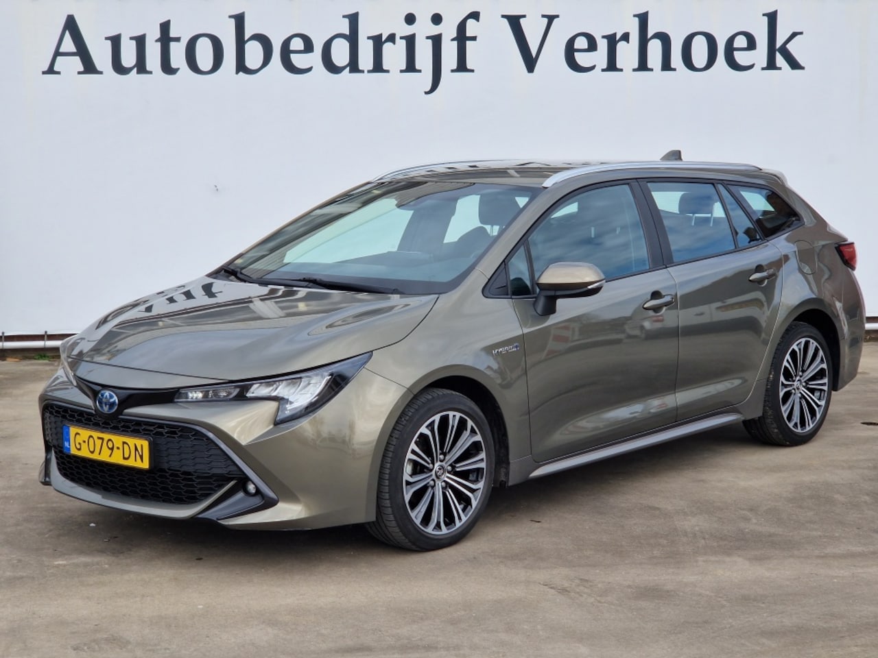 Toyota Corolla Touring Sports - 1.8 Hybrid First Edition Android Auto - Carplay - NL Auto - AutoWereld.nl