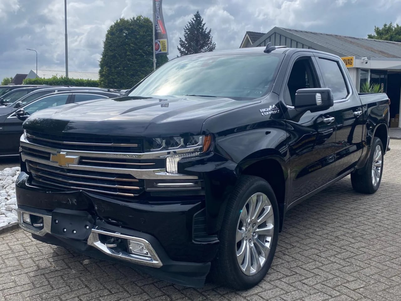 Chevrolet Silverado - 5.3 V8 High Country Zwart 2021 - AutoWereld.nl