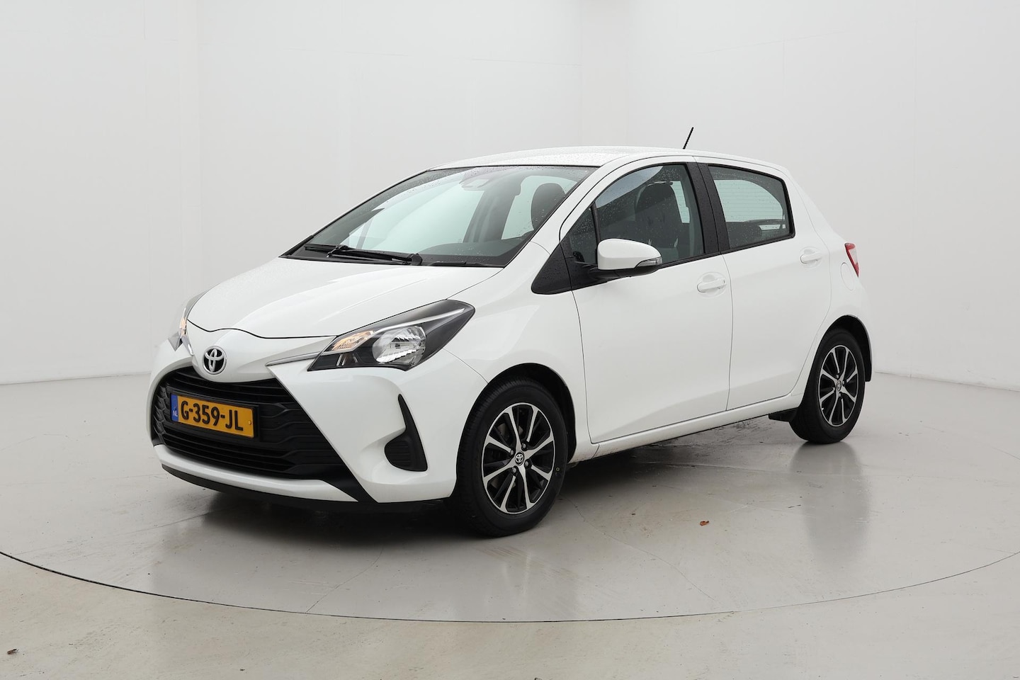 Toyota Yaris - 1.0 VVT-i Connect Apple\Android 5drs - AutoWereld.nl