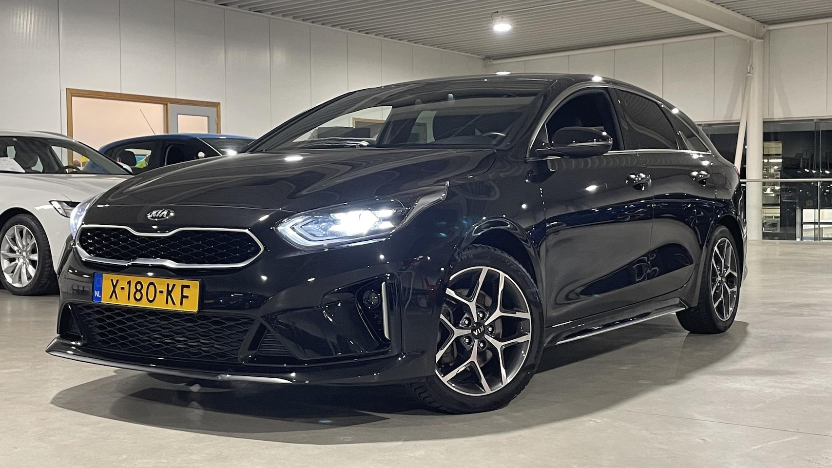 Kia Pro cee'd - 1.0 T-GDi GT-Line 1.0 T-GDI GT-Line - AutoWereld.nl