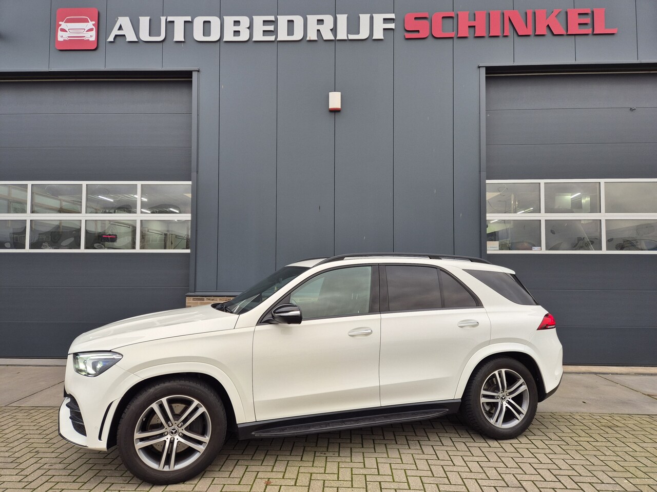 Mercedes-Benz GLE-Klasse - 350 AMG D 4MATIC ,GRIJS KENTEKEN!!!360cam.distronic,trekhaak,led - AutoWereld.nl