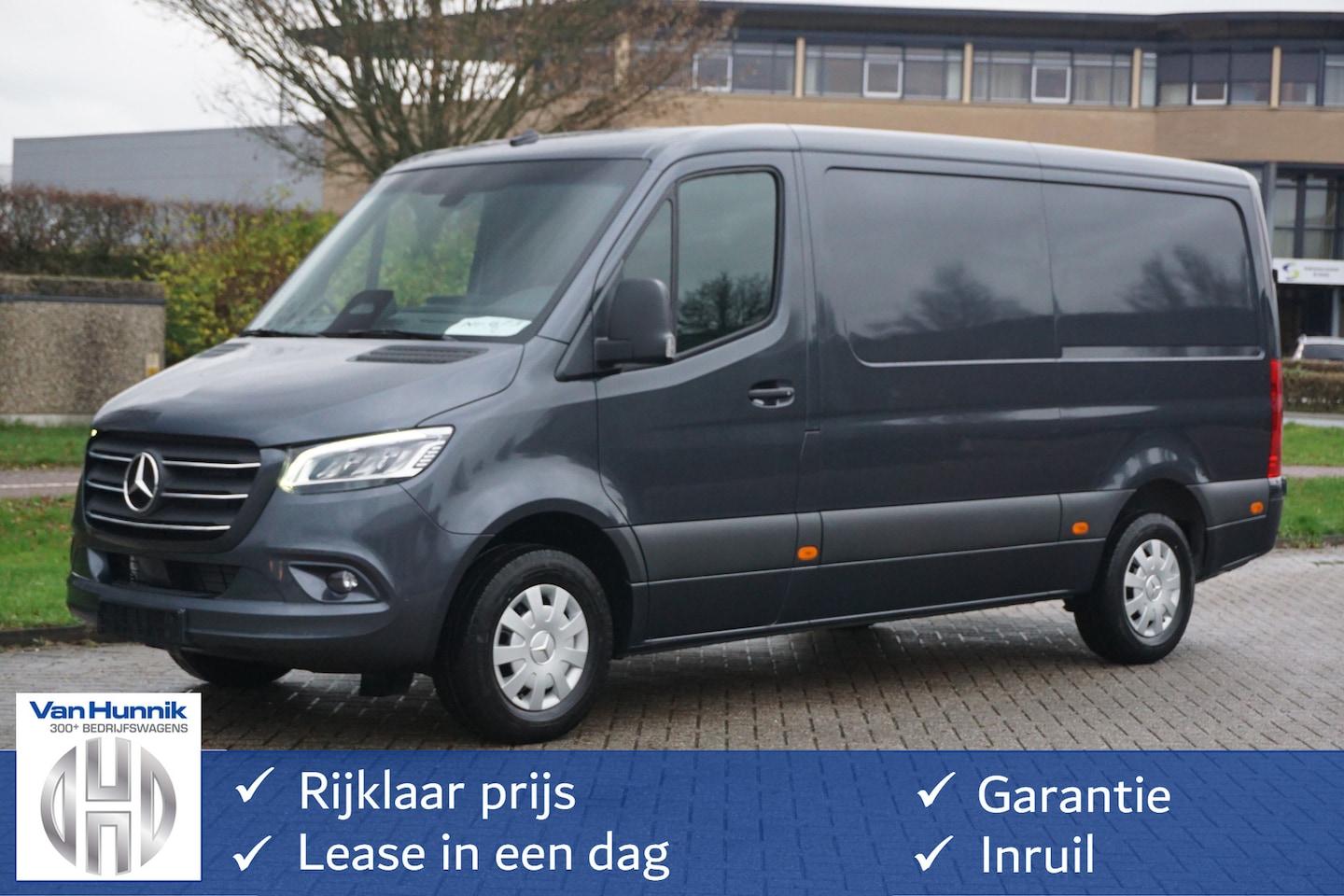 Mercedes-Benz Sprinter - 317CDI Pro L2H1 10.25" Mbux Navi, Cam, Gev. Stoel, 3.5T Trekhaak, LED!! NR. 673 - AutoWereld.nl