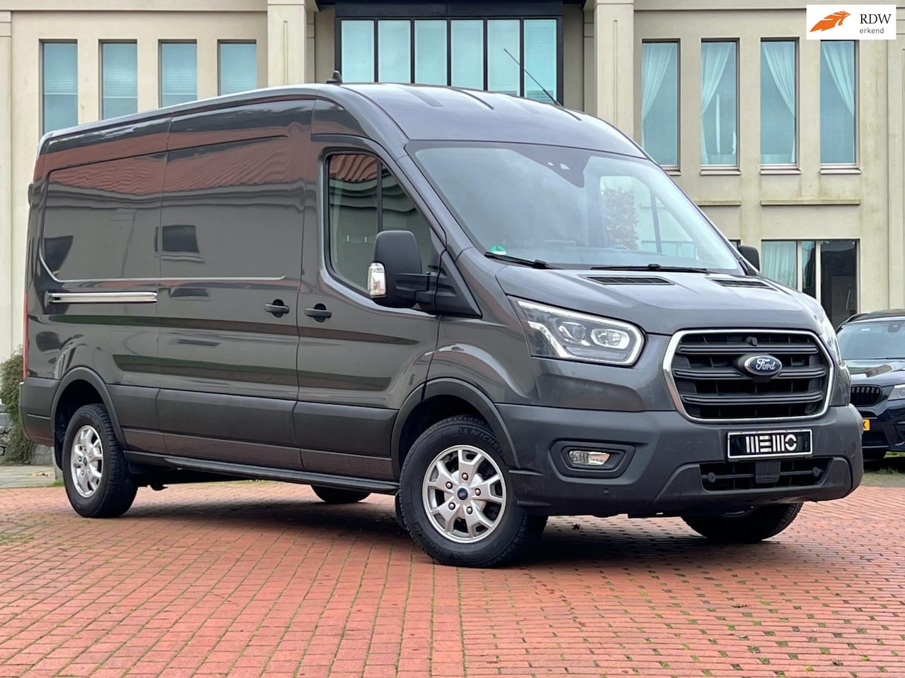 Ford Transit - 350 2.0 TDCI L3H2 Ambiente - Bi Xenon - Automaat - Voll - AutoWereld.nl