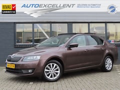 Skoda Octavia - 1.0 TSI Greentech Style Business DSG | pano dak | stoelverwarming | groot navi | xenon