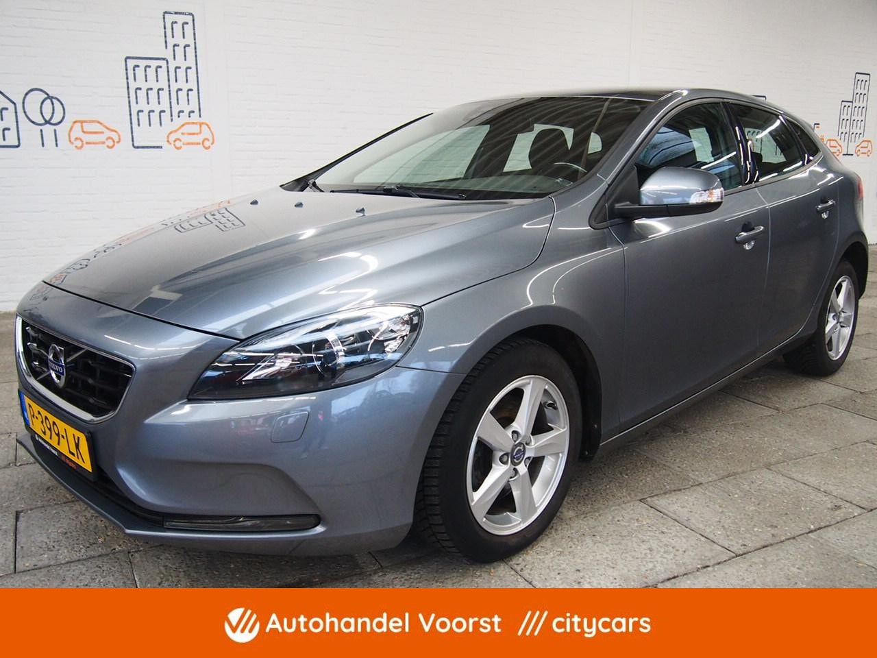 Volvo V40 - 2.0 T2 Momentum (APK:Nieuw) Incl.Garantie - AutoWereld.nl