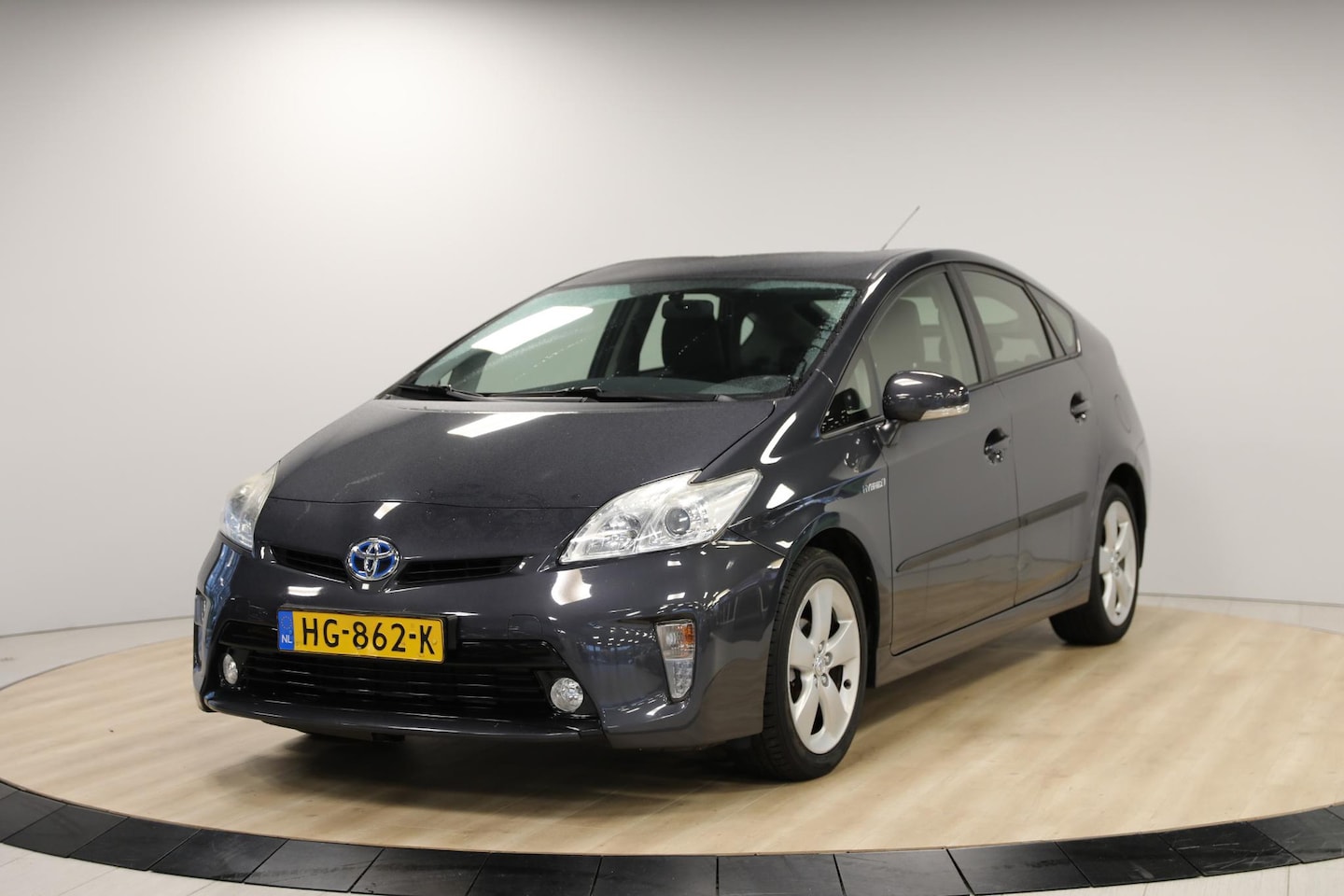 Toyota Prius - 1.8 Business | Cruise | Navi - AutoWereld.nl